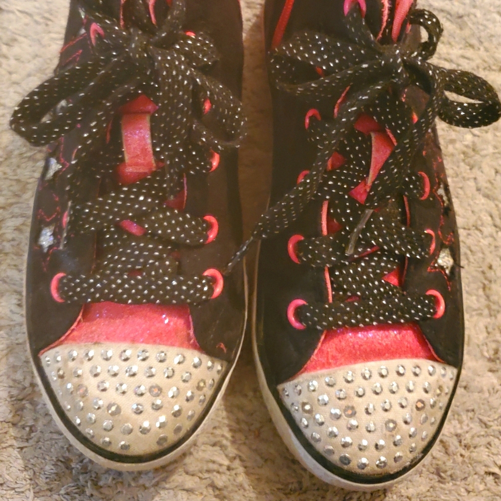 Skechers size 1 sneakers